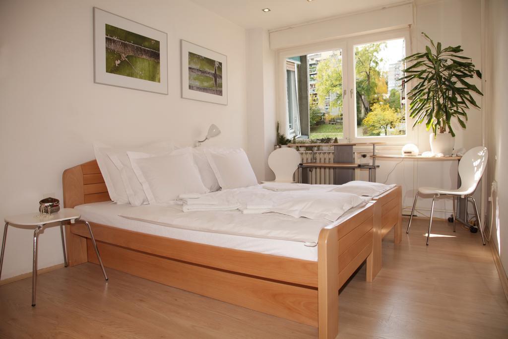 Apartment Spacious Liman ノヴィ・サド エクステリア 写真